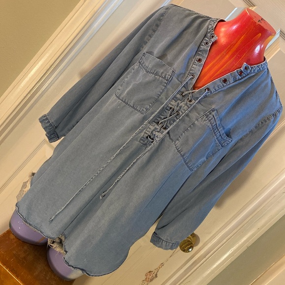 a.n.a Tops - a.n.a Blue Denim Gardener Artist 3/4 Sleeve Tie Front Blouse Shirt Top